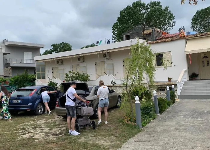Hotel Vila Andi
