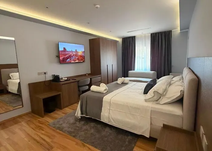 Hotel Joel